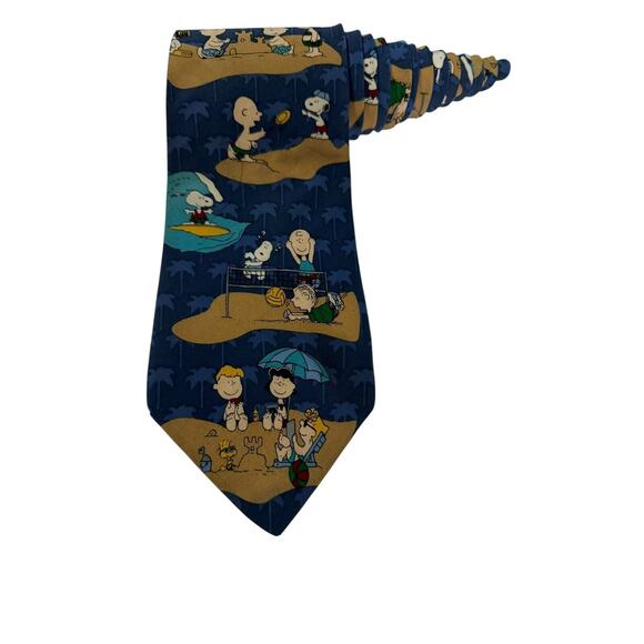 Peanuts Fun In The Sun Beach Sand Volleyball Snoopy Necktie Silk - Picture 1 of 7